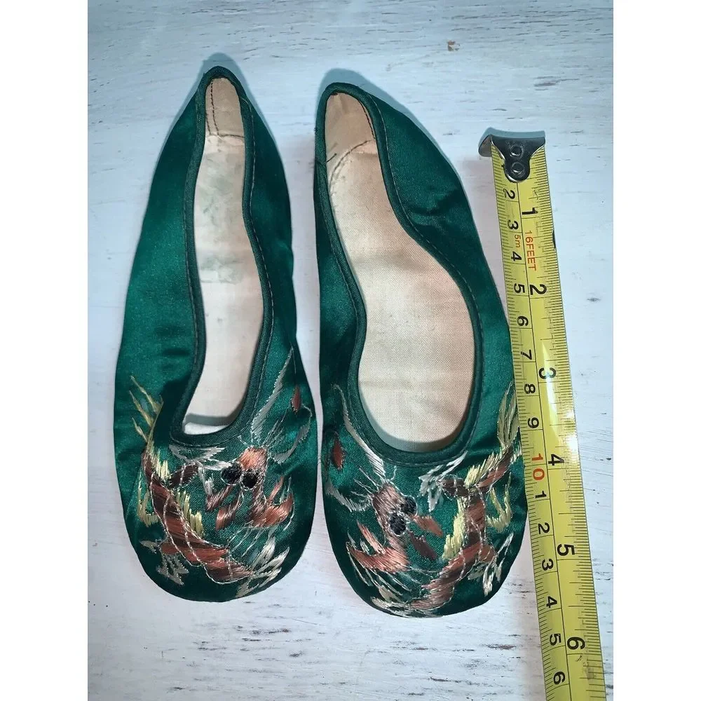 Korea War Souvenir Little Girls Handmade Silk Embroidered Slip‎ On Shoes 6